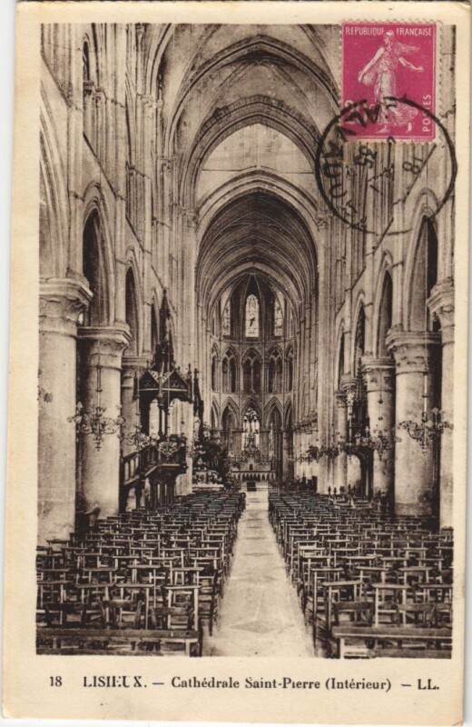 Carte postale ancienne Lisieux Cathedrale Saint-Pierre - Interieur à Lisieux