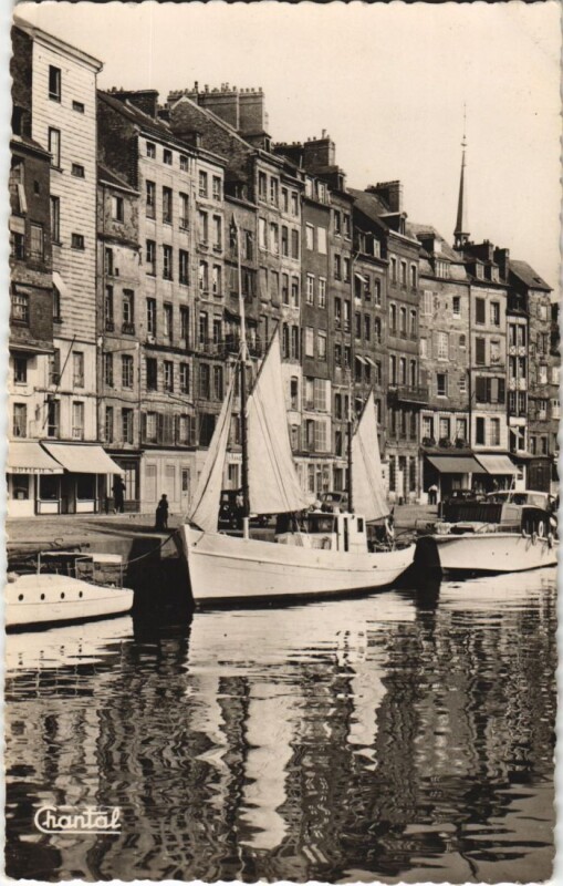 Carte postale ancienne Honfleur Les Vieilles Maisons du Quai Sainte-Catherine à Honfleur