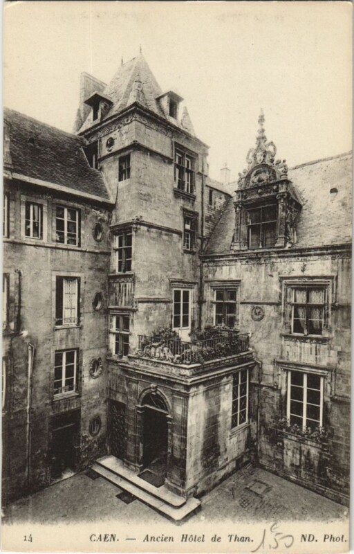 Carte postale ancienne Caen Ancien Hotel de Than