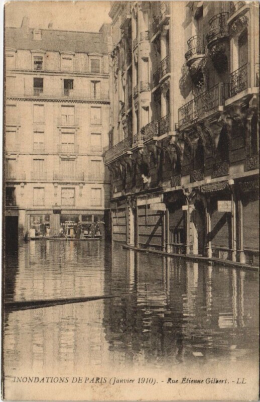 Carte postale ancienne Inondations 1910 Paris Rue Etienne-Gilbert
