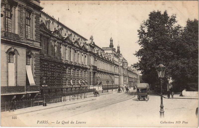 Carte postale ancienne Paris 1e Quai du Louvre à Paris 1er