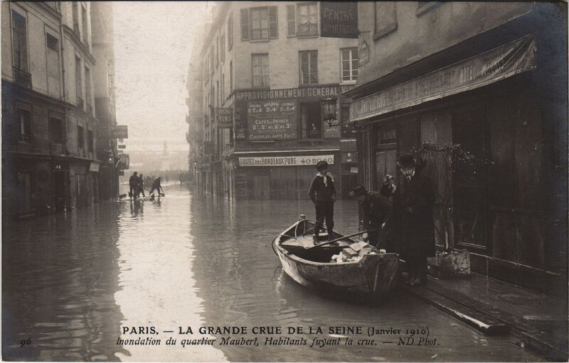 Carte postale ancienne Inondations 1910 Paris Quartier Maubert