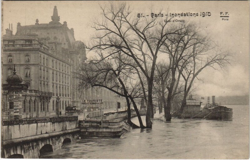 Carte postale ancienne Inondations 1910 Paris Quai d'Orsay