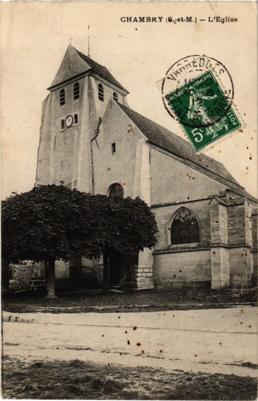 Carte postale ancienne Chambry - L'Eglise à Chambry