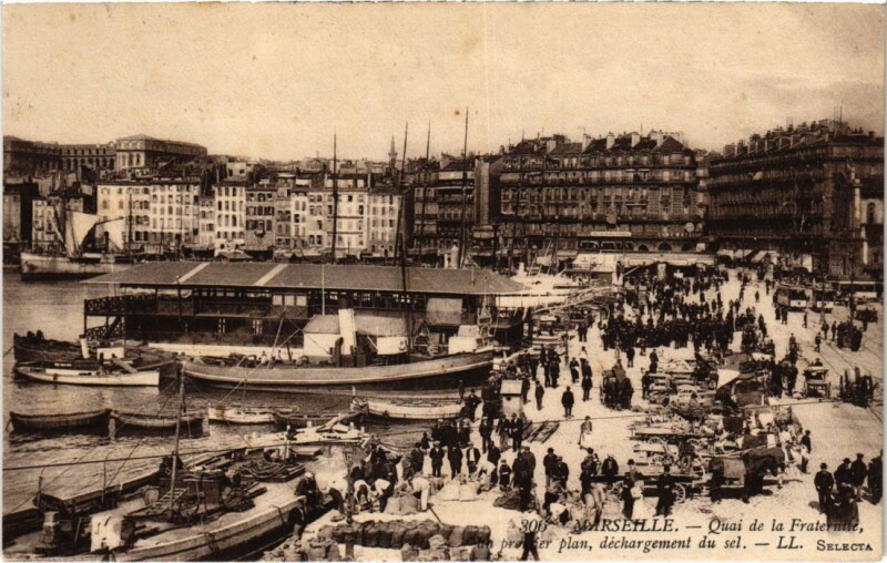 Carte postale ancienne Marseille Quai de la Fraternite à Marseille