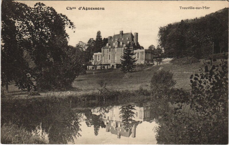 Carte postale ancienne Trouville Chateau d'Aguesseau