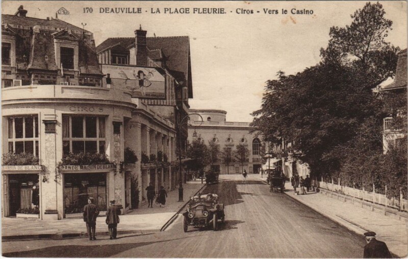 Carte postale ancienne Deauville Ciros - Vers le Casino à Deauville
