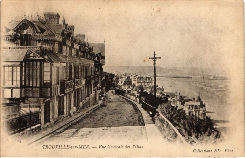 Carte postale ancienne Trouville-sur-Mer Panorama croix à Trouville-sur-Mer