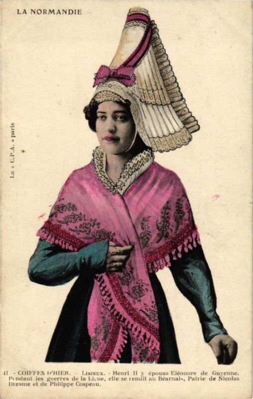 Carte postale ancienne La Normandie - Coiffes d'Hier