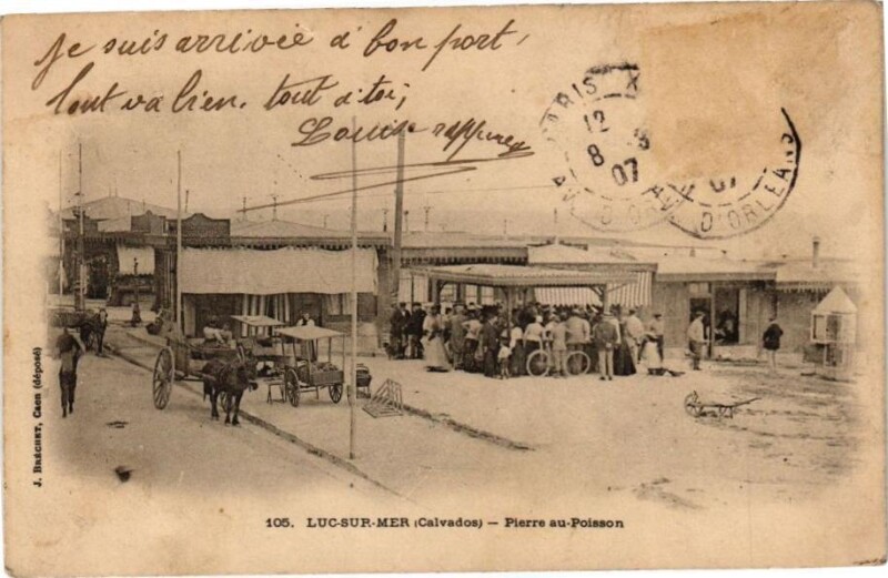 Carte postale ancienne Luc-sur-Mer - Pierre au Poisson à Luc-sur-Mer