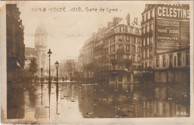 Carte postale ancienne Paris inondé - 1910 - Gare de Lyon à Paris 12e