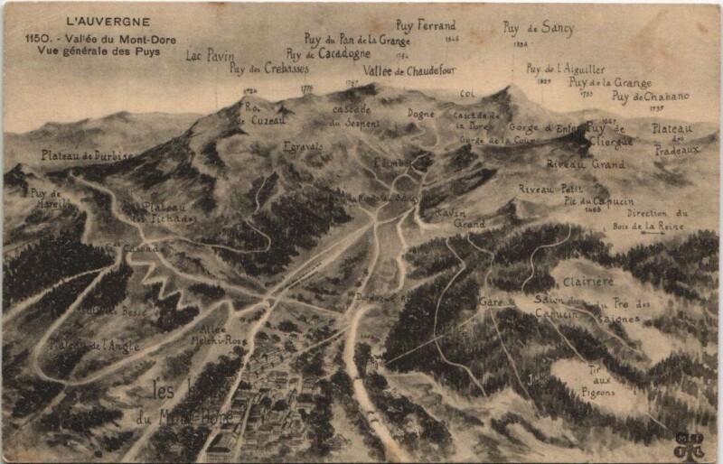 Carte postale ancienne Vallée du Mont-Dore-Vue générale des Puys à Mont-Dore