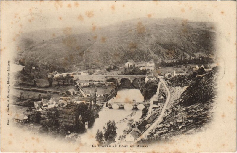 Carte postale ancienne La Sioule au Pont-de Menat à Menat