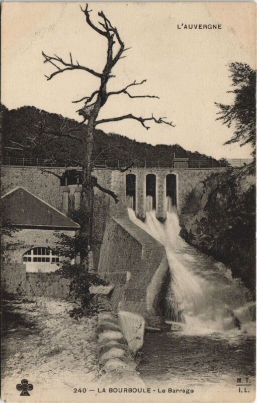 Carte postale ancienne La Bourboule-Le Barrage-L'Auvergne à La Bourboule