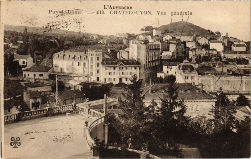 Carte postale ancienne Chatel-Guyon - Vue générale à Châtel-Guyon