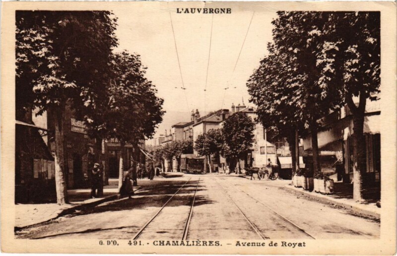 Carte postale ancienne Chamalieres - Avenue de Royat à Chamalières