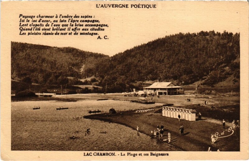 Carte postale ancienne Lac Chambon - La Plage et les Baigneurs