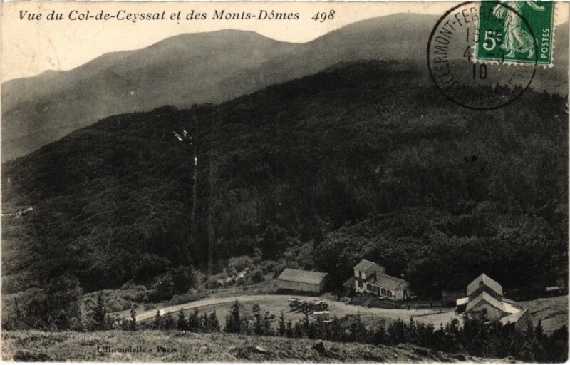 Carte postale ancienne Vue du Col de Ceyssat et des Monts-Domes à Ceyssat