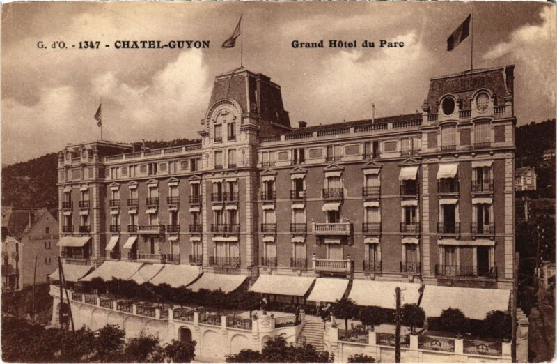 Carte postale ancienne Chatel-Guyon - Grand Hotel du Parc à Châtel-Guyon