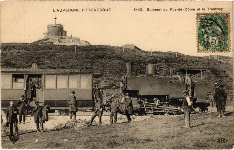 Carte postale ancienne Sommet Puy-de-Dome Tram Vapeur