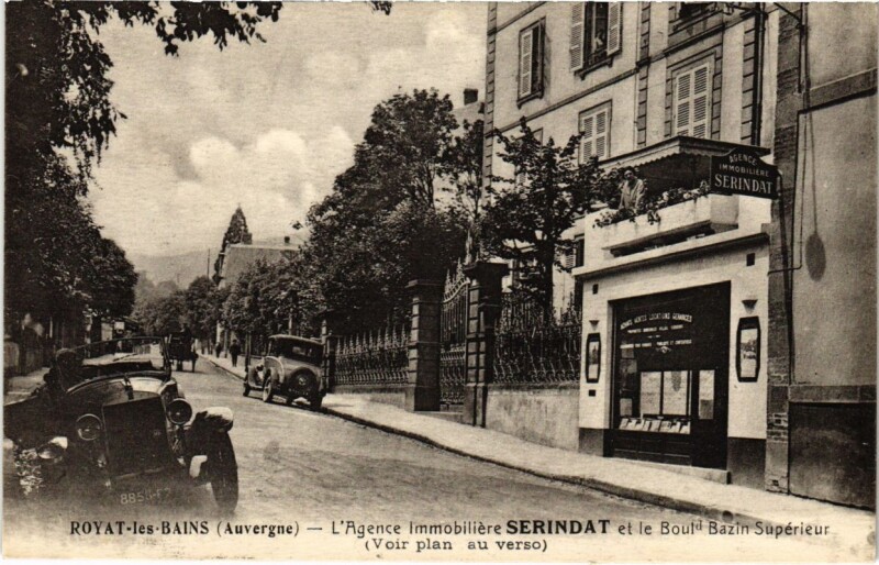 Carte postale ancienne Royat-les-Bainsl'Agence immobiliere Seridant et le Bould Bazin S à Royat