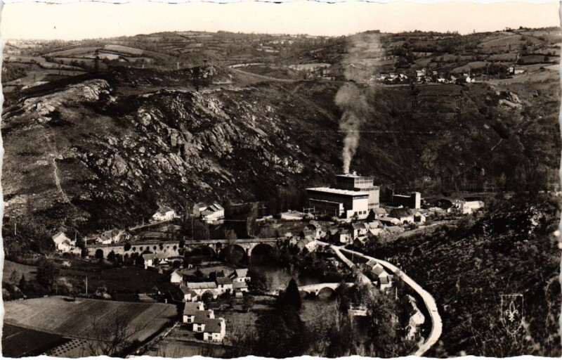 Carte postale ancienne La Vallée Pittoresque de la SIOULEVue générale des Ponts de Mena