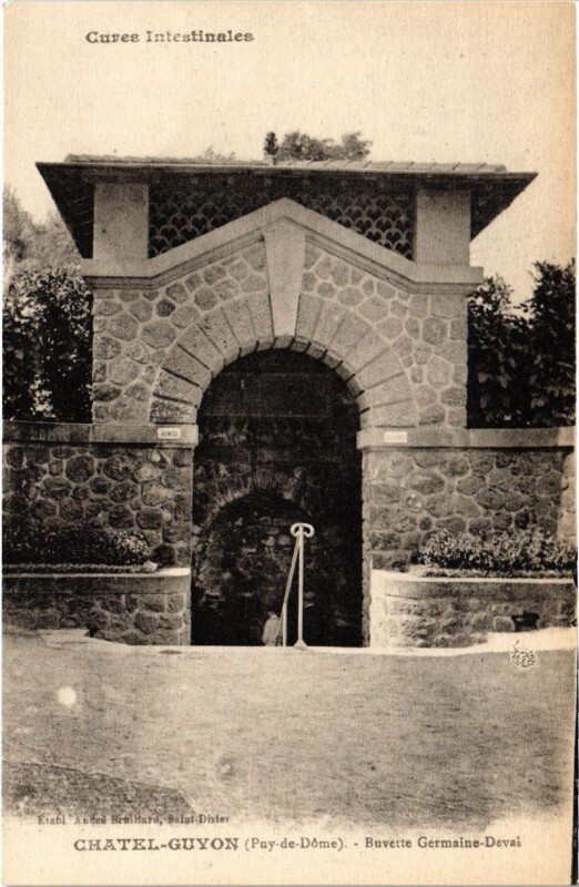 Carte postale ancienne Chatel-Guyon - Buvette Germaine-Devai