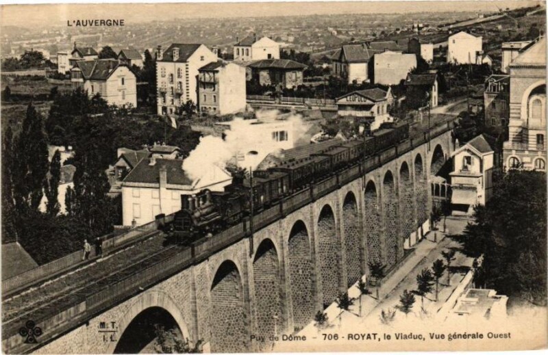 Carte postale ancienne L'Auvergne - Puy-de-Dome - Royat le Viaduc Vue générale Ouest à Royat