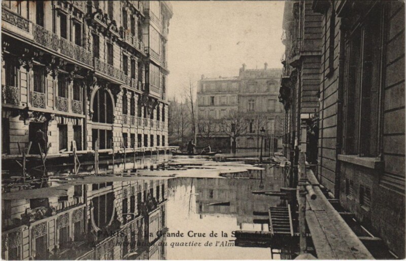 Carte postale ancienne Inondations 1910 Paris Quartier de l'Alma