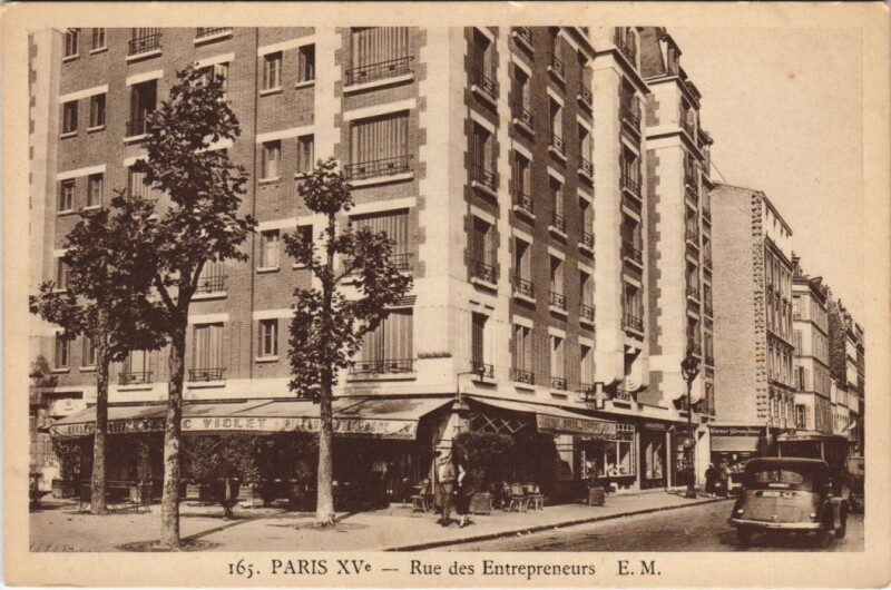 Carte postale ancienne Rue des Entrepreneurs à Paris 15e