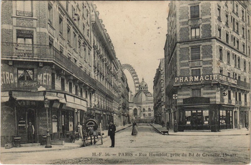 Carte postale ancienne Rue Humblot, prise du Boulvard de Grenelle à Paris 15e