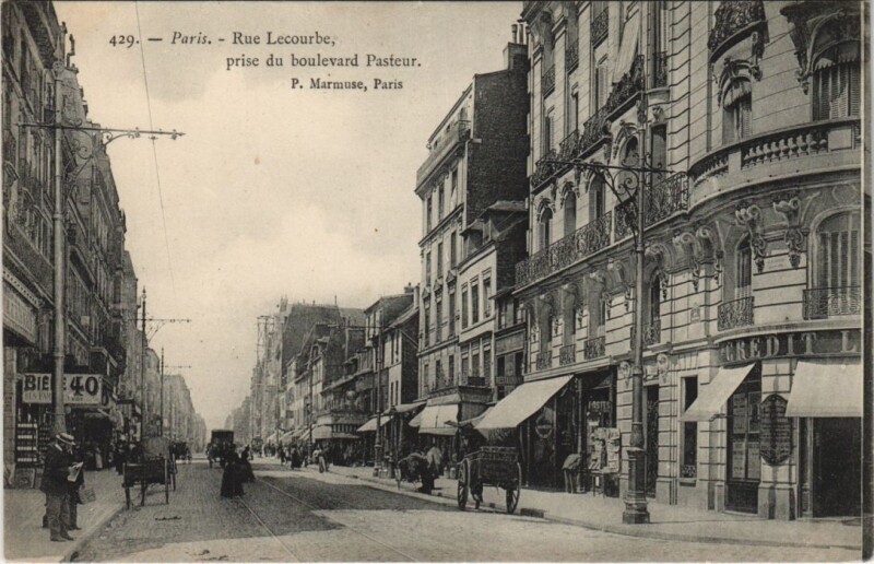 Carte postale ancienne Rue Lecourbe, prise du boulevard Pasteur à Paris 15e