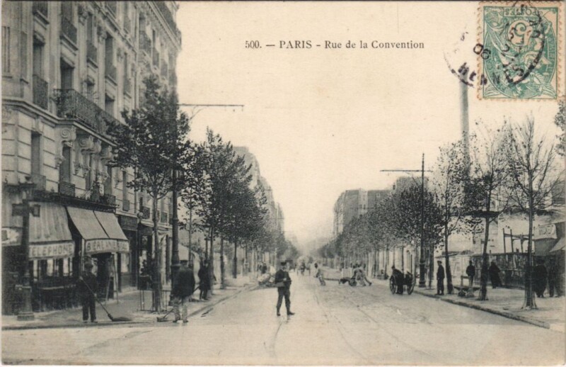 Carte postale ancienne Rue de la Convention. prise de la rue de Vaugirard à Paris 15e