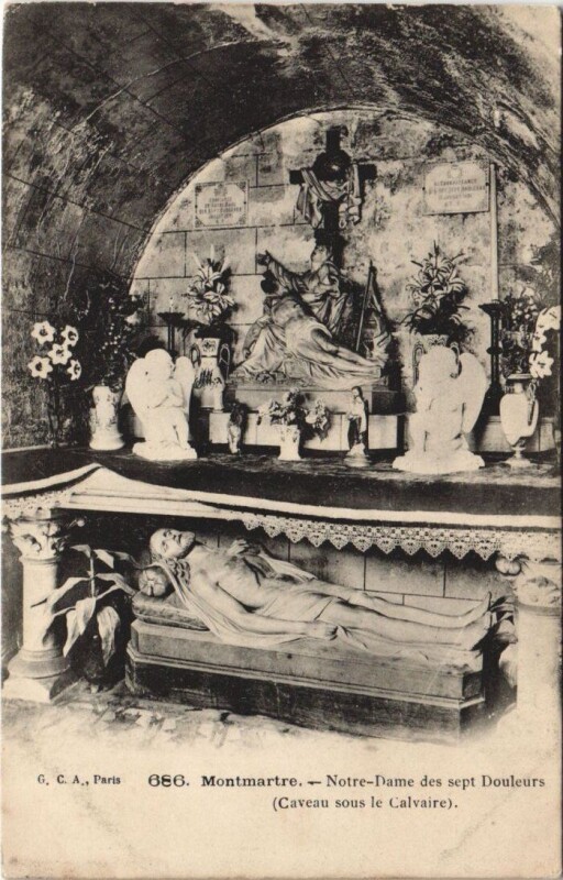 Carte postale ancienne Montmartre - Notre-Dame des sept Douleurs (Caveau sous le Calvaire) à Paris 18e
