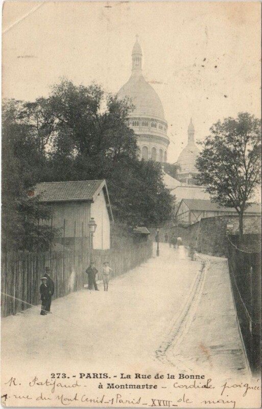 Carte postale ancienne La Rue de la Bonne à Montmartre à Paris 18e