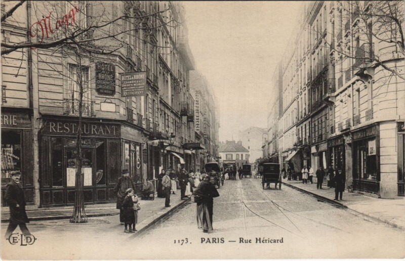 Carte postale ancienne Rue Héricard à Paris 15e
