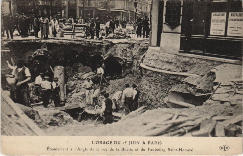 Carte postale ancienne Paris Orage du Juin 1914 rue de la Boetie Fg Saint-honore