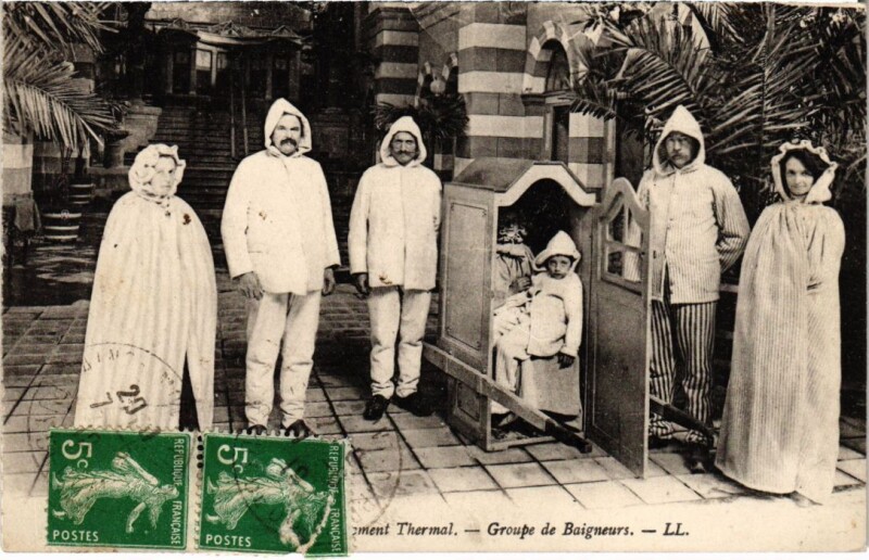 Carte postale ancienne Le Mont-Dore - Groupe de Baigneurs