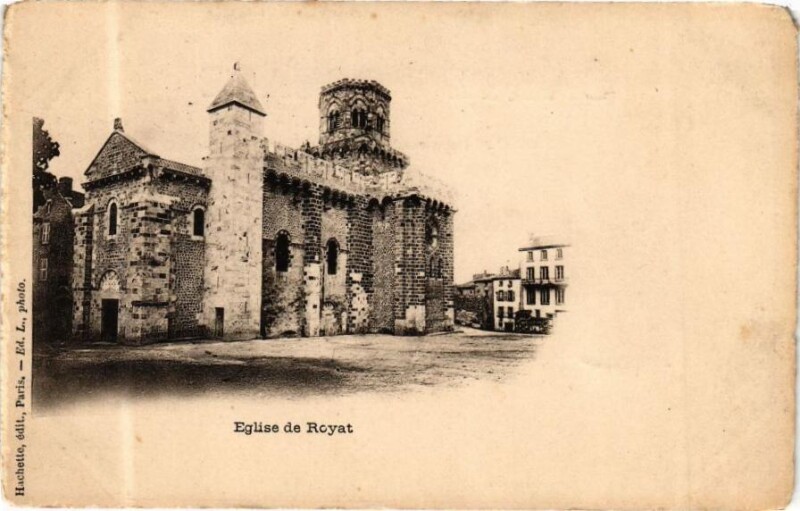 Carte postale ancienne Eglise de Royat à Royat