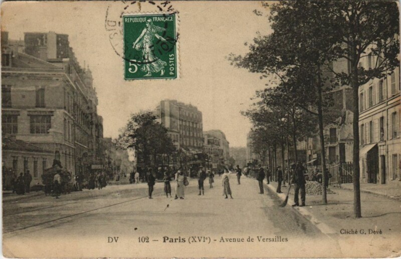 Carte postale ancienne Avenue de Versailles à Paris 16e