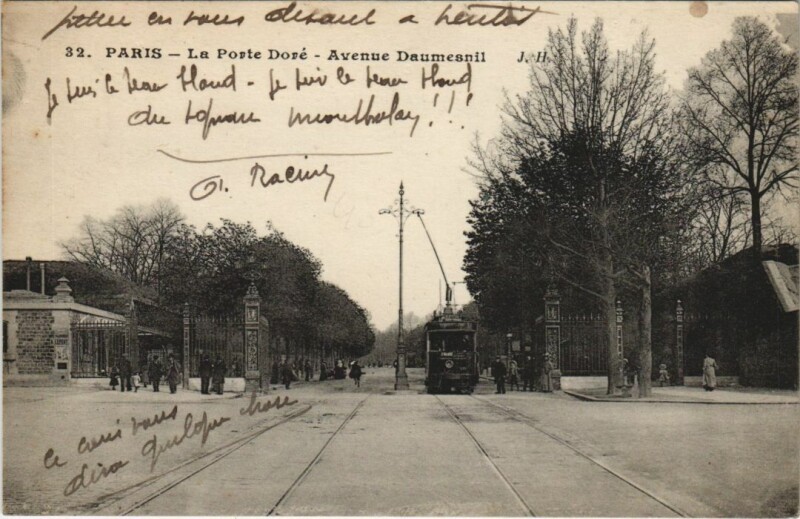 Carte postale ancienne Paris 12e Avenue Daumesnil Porte Doré à Paris 12e