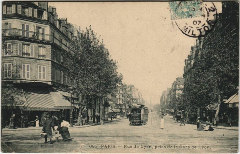 Carte postale ancienne Paris 12e Rue de Lyon Gare de Lyon à Paris 12e