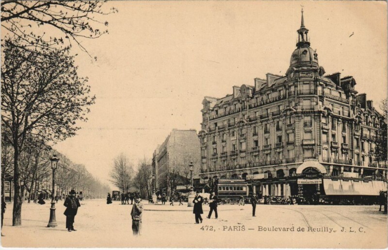 Carte postale ancienne Paris 12e Boulevard de Reuilly à Paris 12e