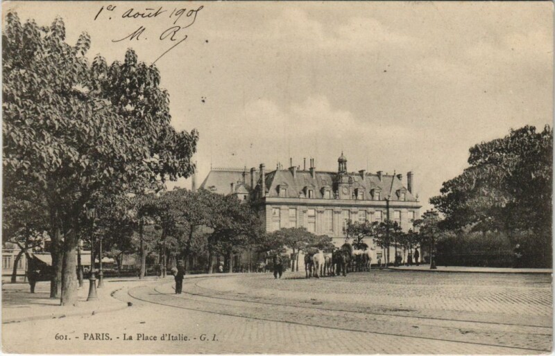 Carte postale ancienne Paris 13e Place d'Italie à Paris 13e