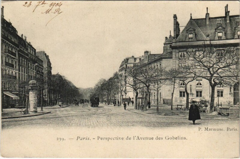 Carte postale ancienne Paris 13e Avenue des Gobelins à Paris 13e