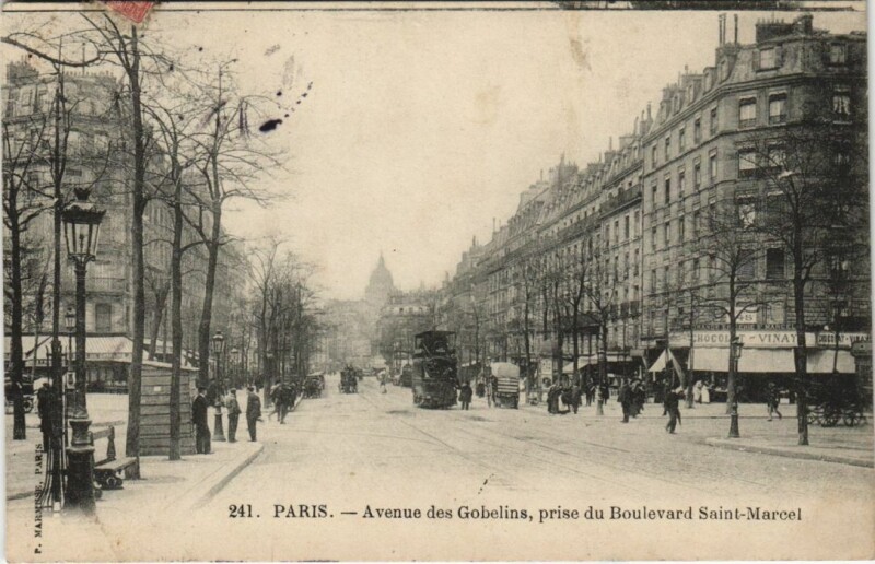 Carte postale ancienne Avenue des Gobelins, prise du Boulevard Saint-Marcel à Paris 13e