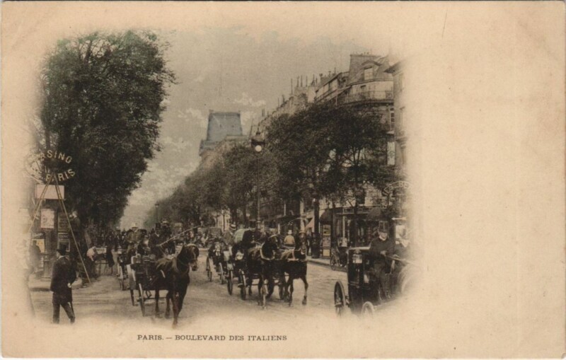 Carte postale ancienne Paris 13e Boulevard des Italiens à Paris 13e