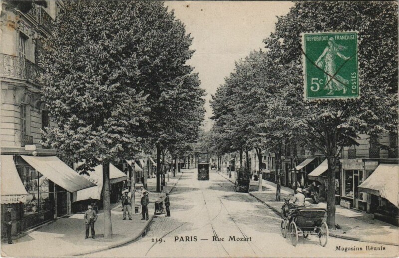 Carte postale ancienne Rue Mozart à Paris 16e