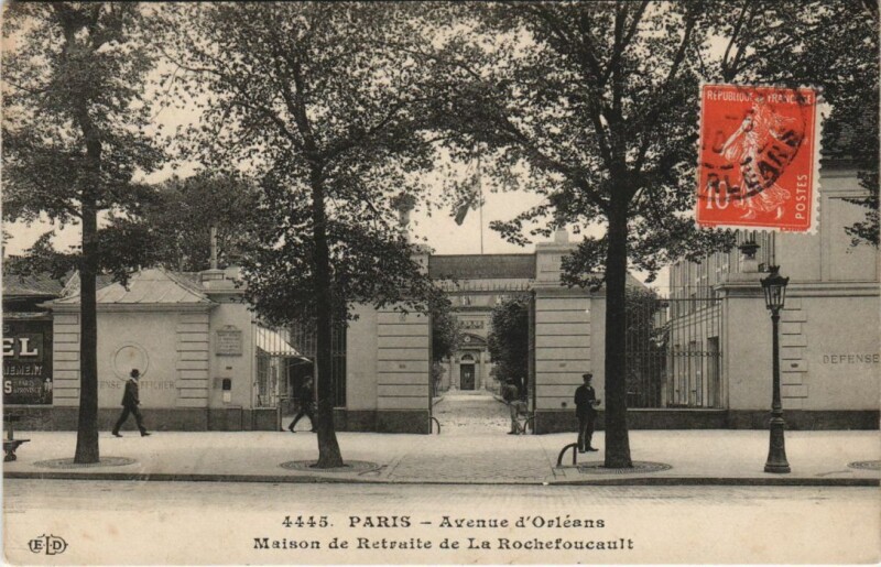 Carte postale ancienne Avenue d'Orléans - Maison de Retraite de La Rochefoucault à Paris 14e