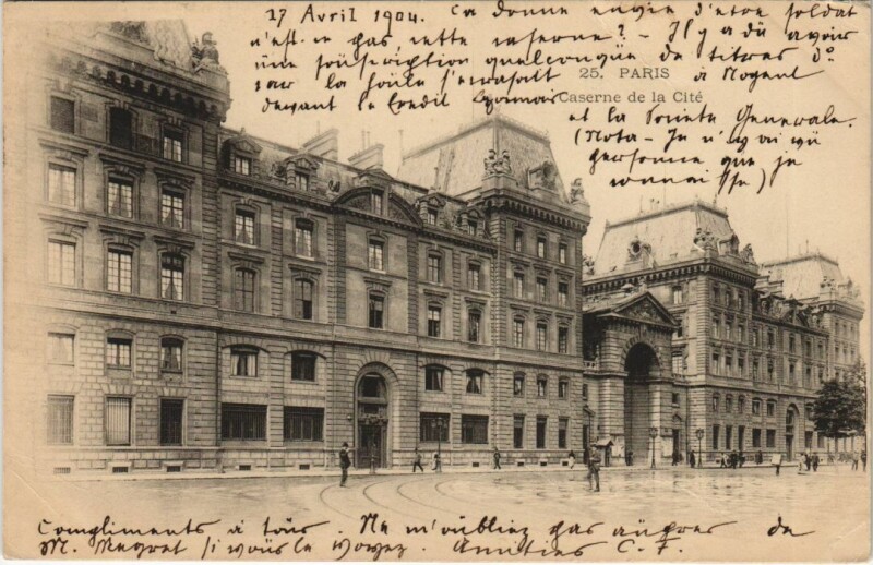 Carte postale ancienne Paris 4e Caserne de la Cité à Paris 4e